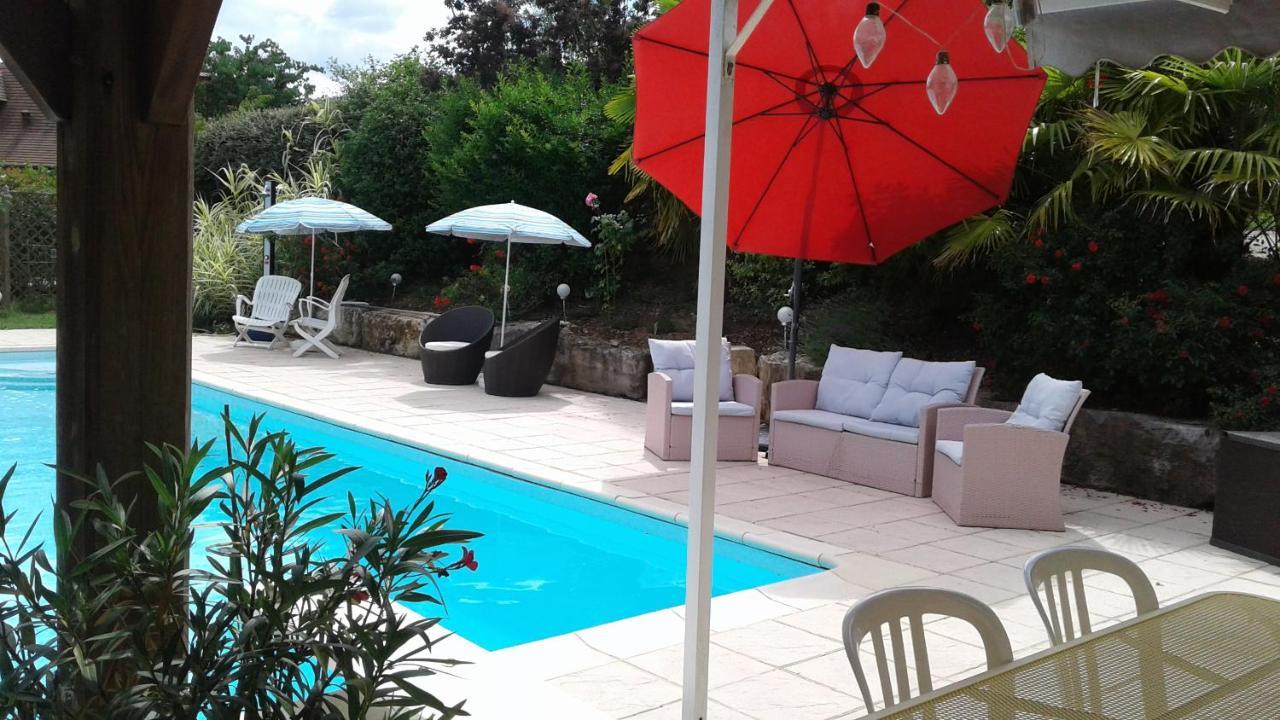 Le Tivoli Apartment Монтиняк Екстериор снимка