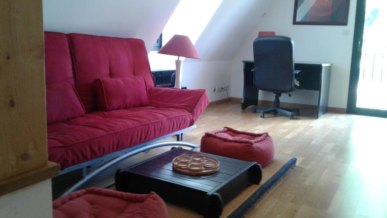 Le Tivoli Apartment Монтиняк Екстериор снимка